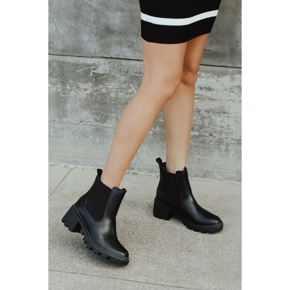 Lulus Waylen Black Ankle Boots - Size 5